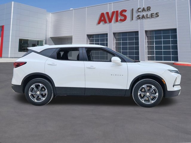 Used 2025 Chevrolet Blazer LT image 5