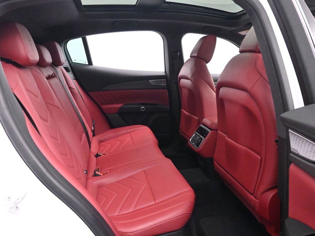 Used 2023 Maserati Grecale Modena image 18