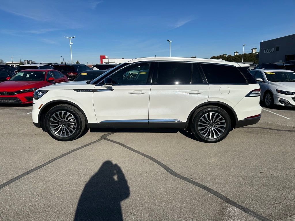Used 2021 Lincoln Aviator Reserve w/ Elements Package Plus image 4