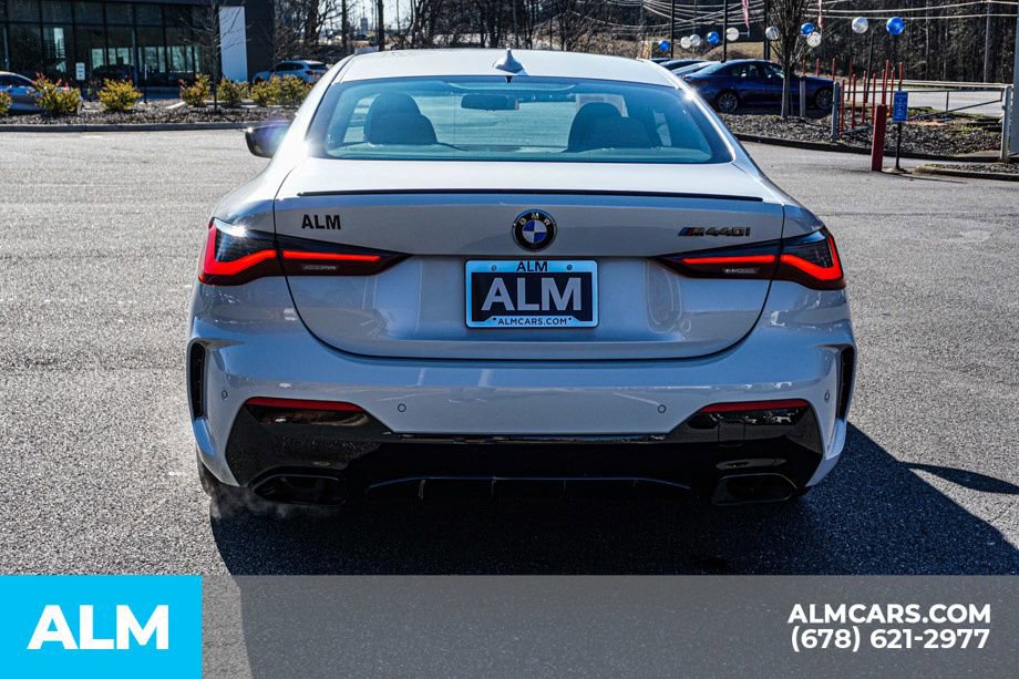 Used 2023 BMW M440i M440i w/ Premium Package image 10