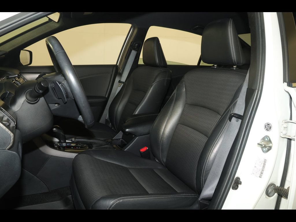 Used 2016 Honda Accord Sport image 16
