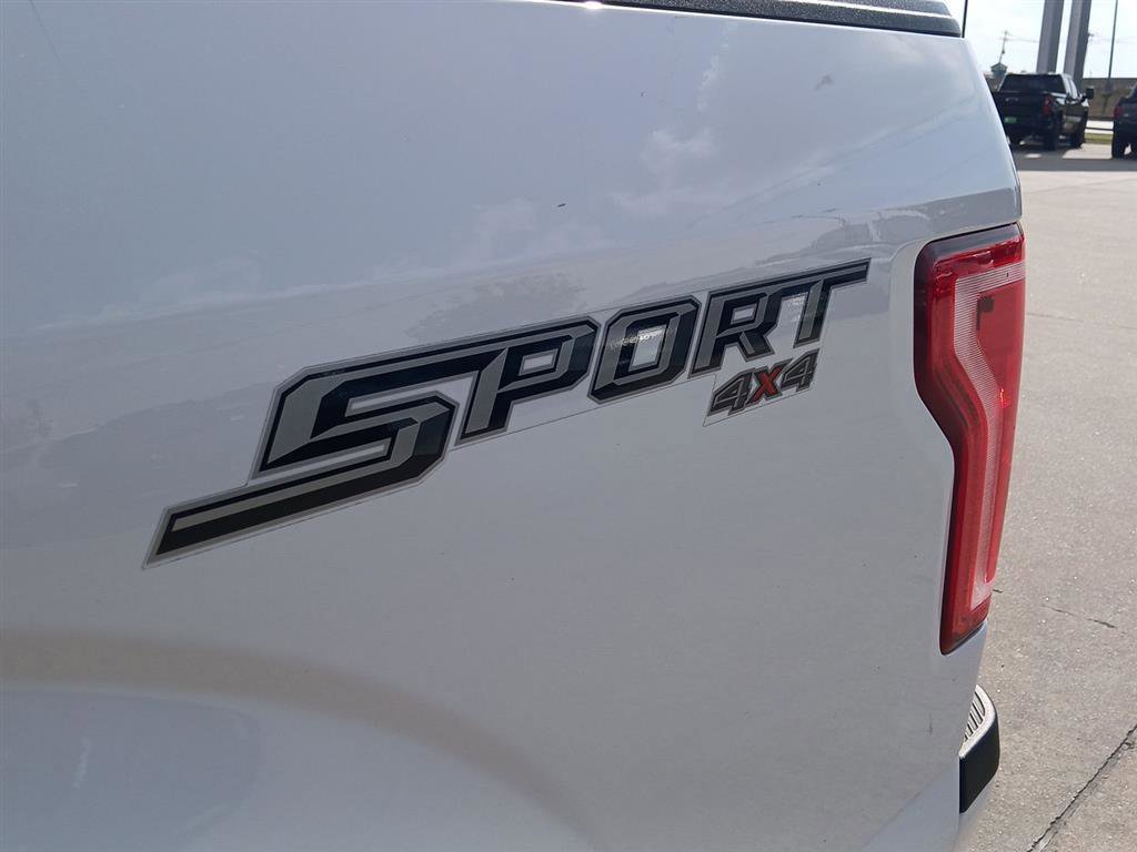 Used 2017 Ford F150 XLT w/ Equipment Group 302A Luxury image 11