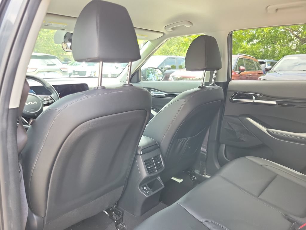 Certified 2024 Kia Seltos EX FWD image 10