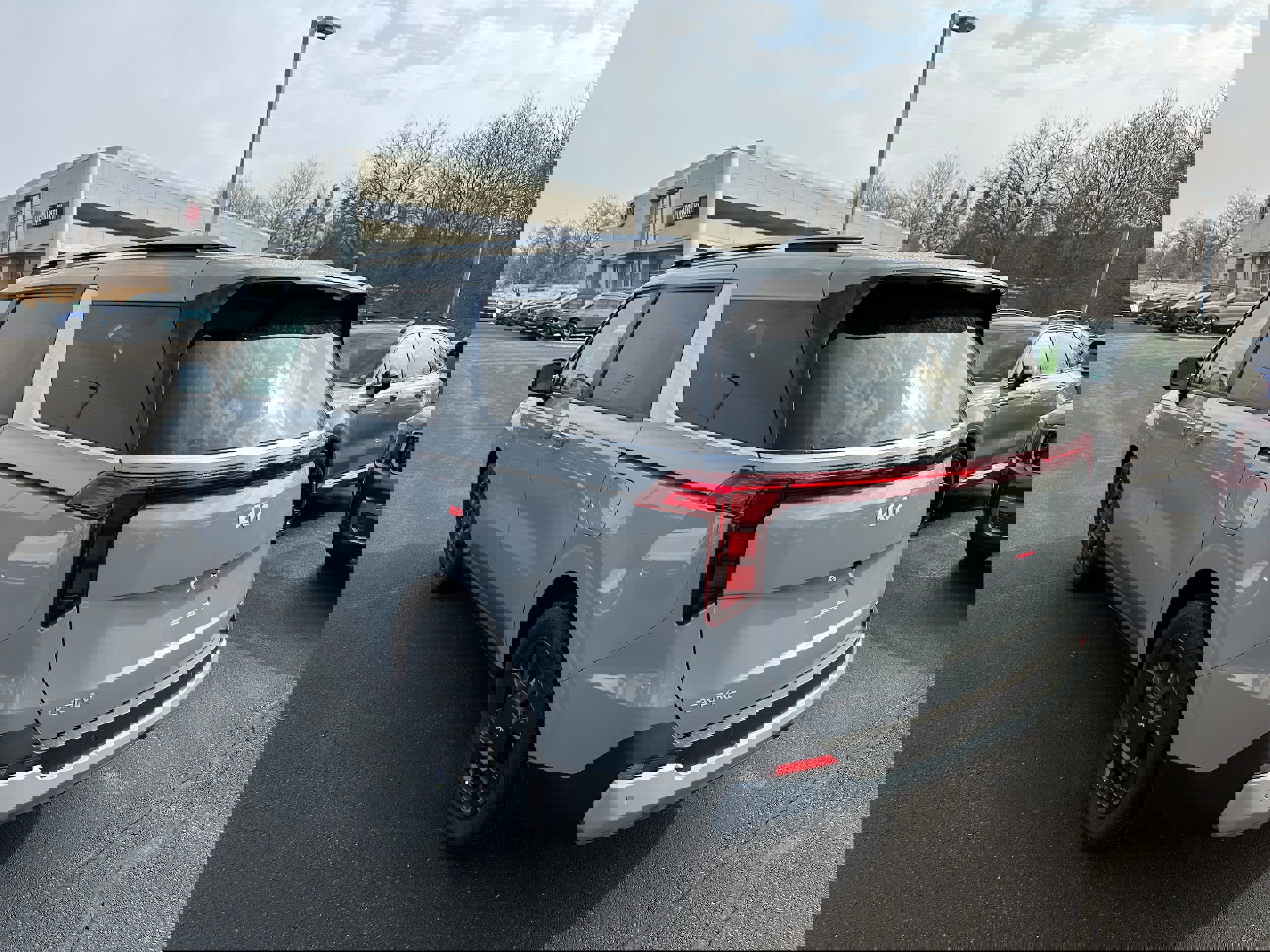 New 2026 Kia Carnival EX image 7