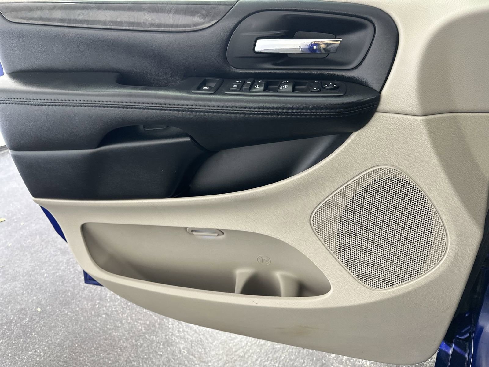 Used 2019 Dodge Grand Caravan SE image 33