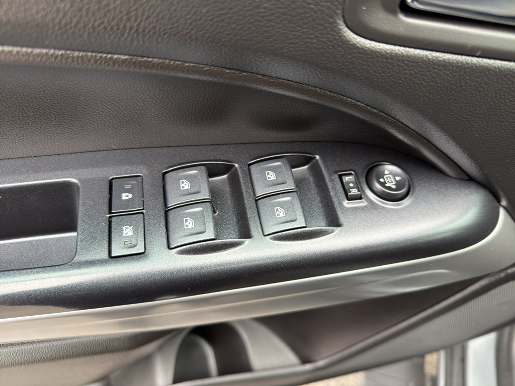 Used 2020 Chevrolet Colorado LT image 12