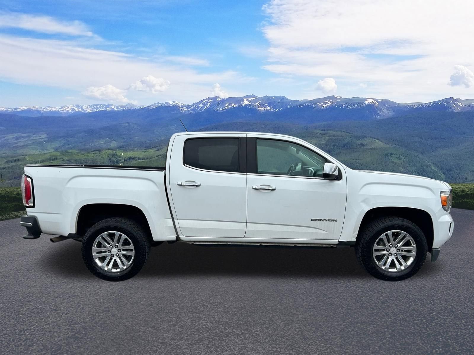 Used 2016 GMC Canyon SLT w/ Driver Alert Package image 6