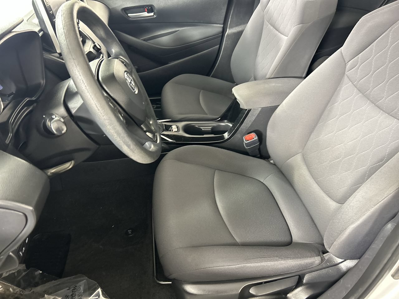 Used 2021 Toyota Corolla LE FWD image 20