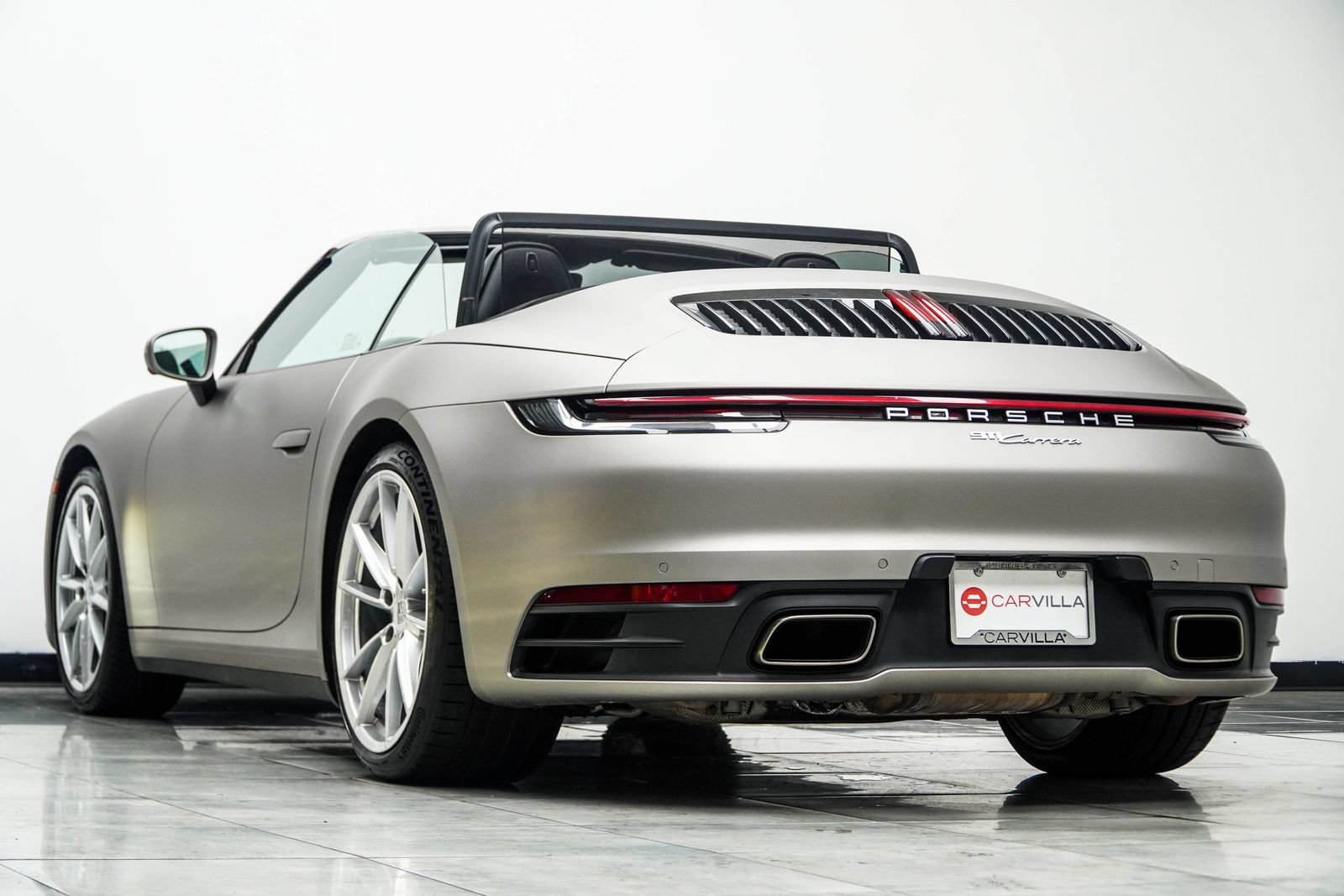 Used 2022 Porsche 911 Carrera w/ Premium Package RWD image 15