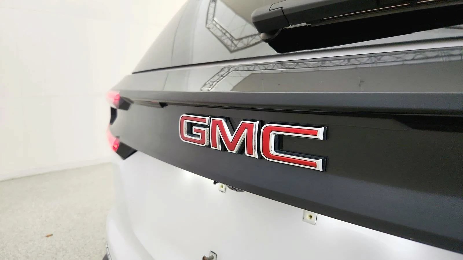 Used 2026 GMC Acadia Elevation FWD image 39