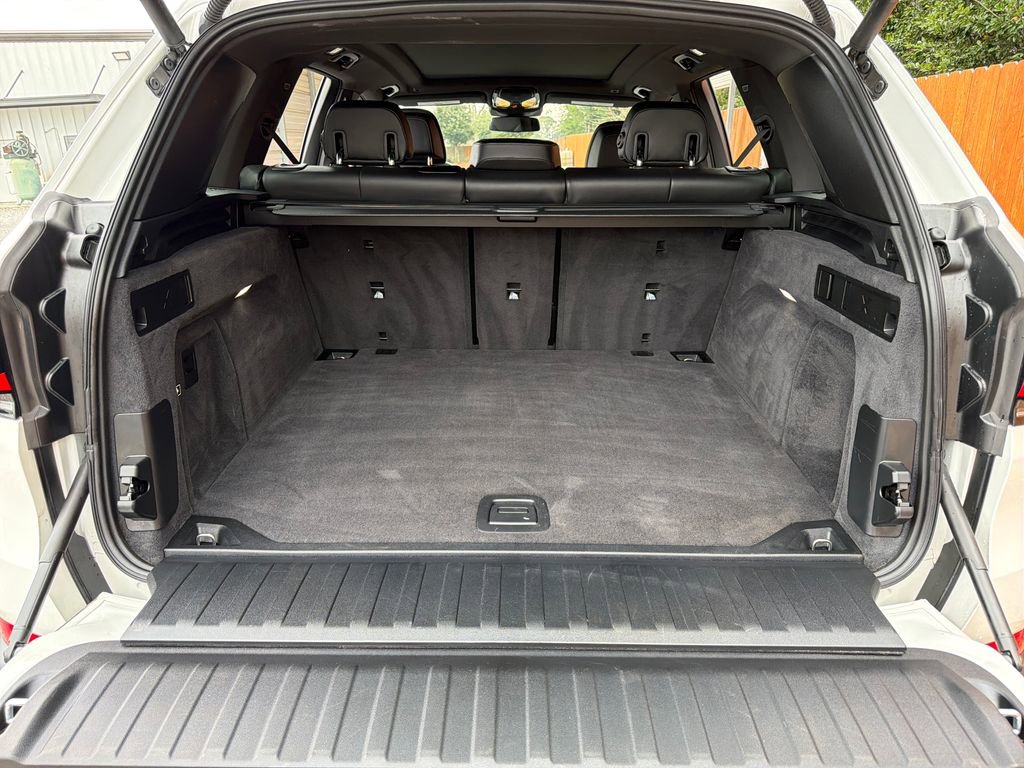 Used 2025 BMW X5 xDrive40i w/ Climate Comfort Package image 34