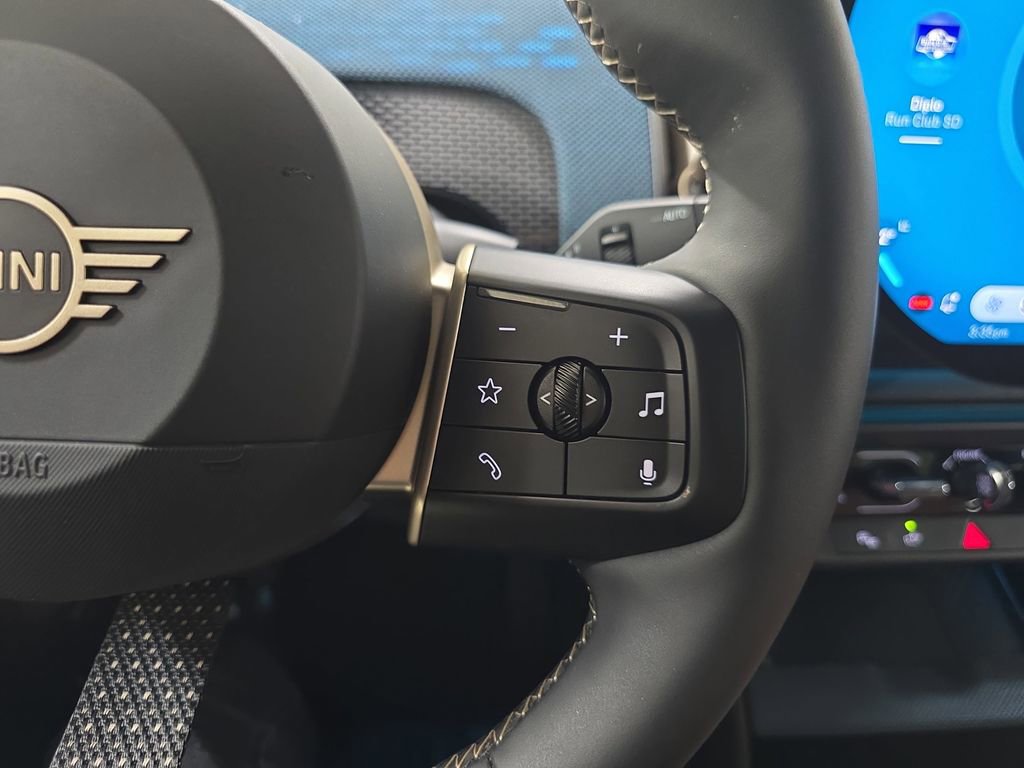 Used 2025 MINI Cooper Countryman S w/ Comfort Package Max image 21