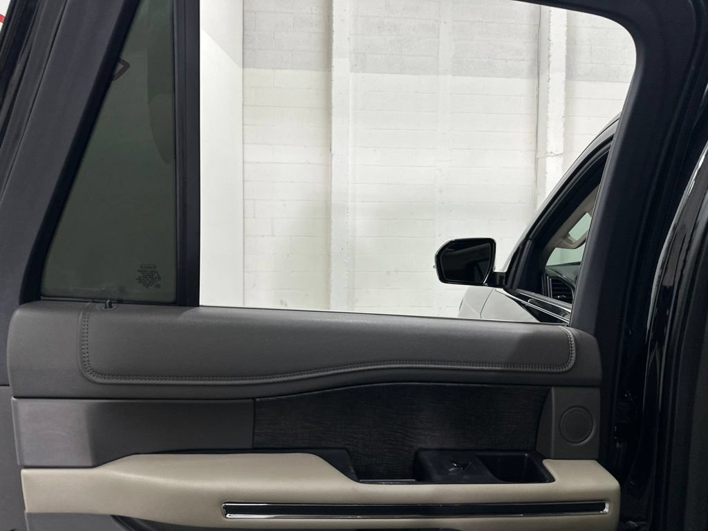 Used 2021 Ford Expedition Max Limited RWD image 48