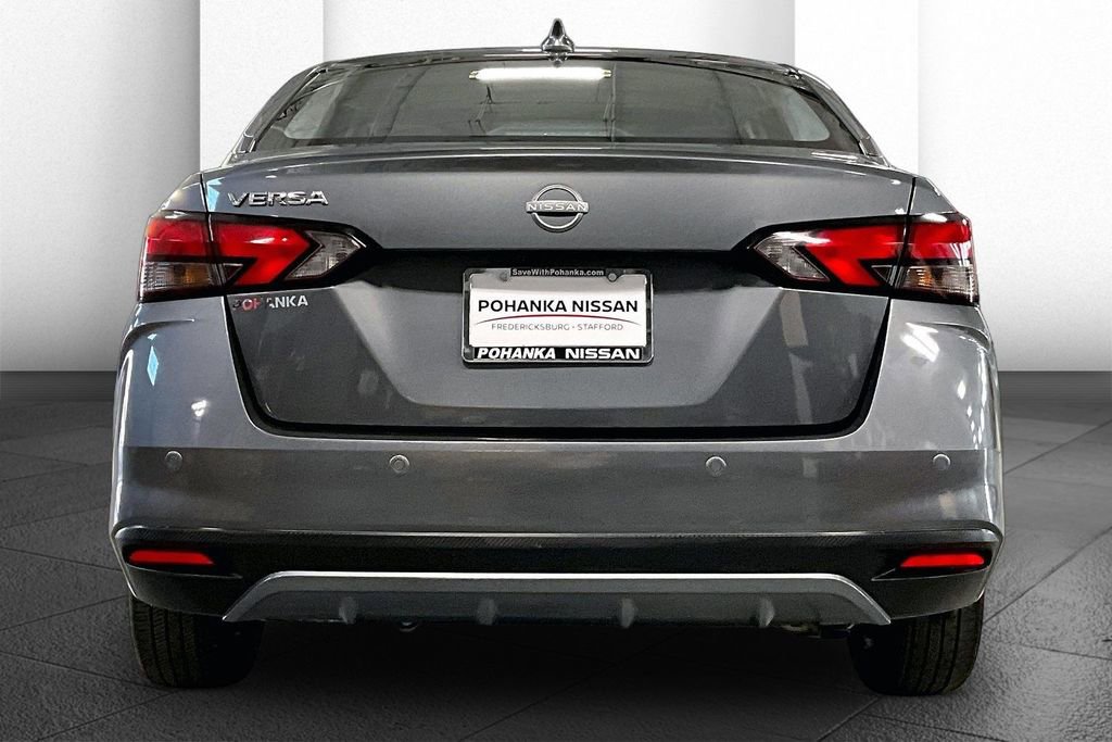 Certified 2025 Nissan Versa SV image 3