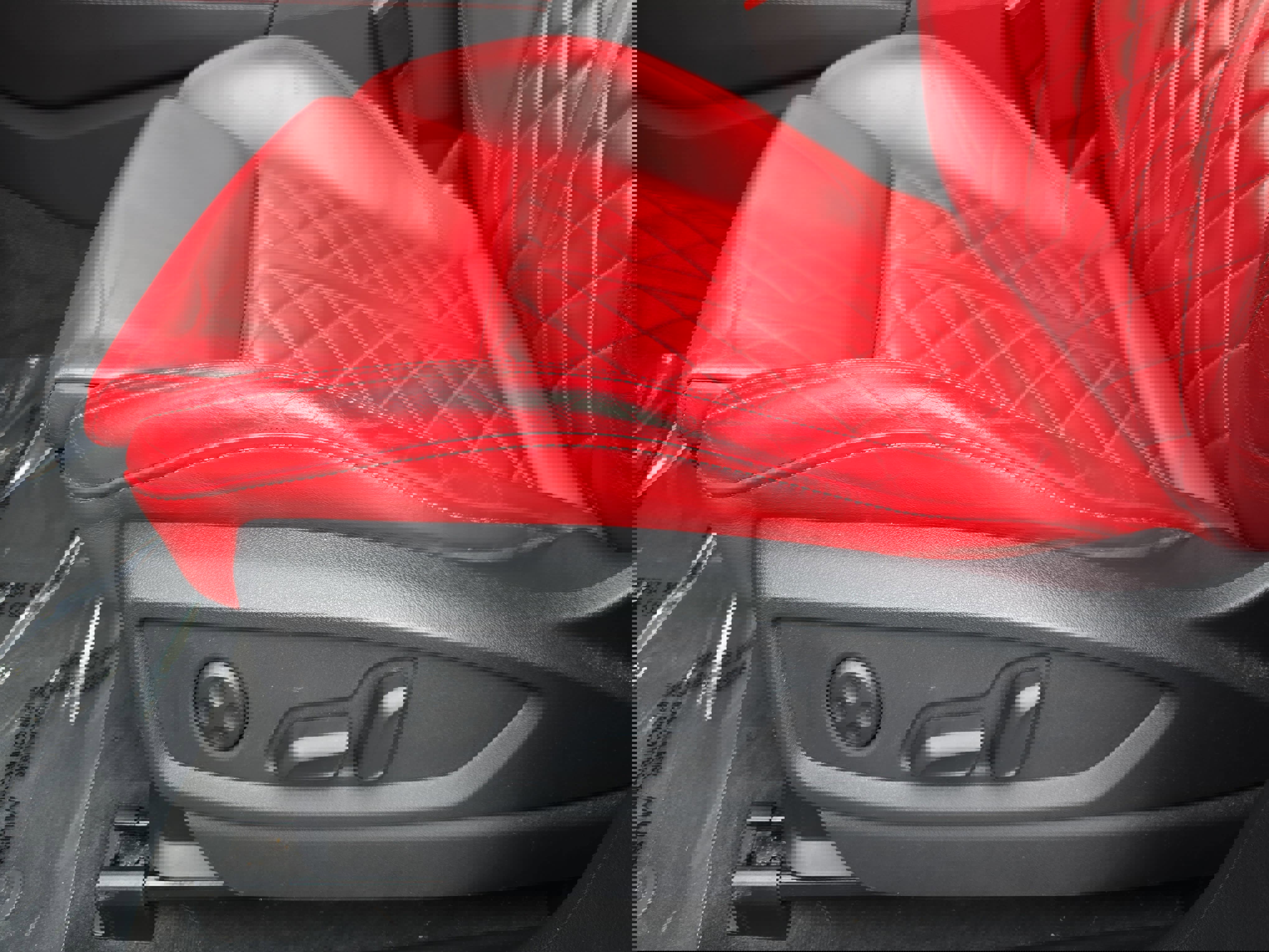 Used 2023 Audi SQ5 Premium Plus w/ Premium Plus Package image 29