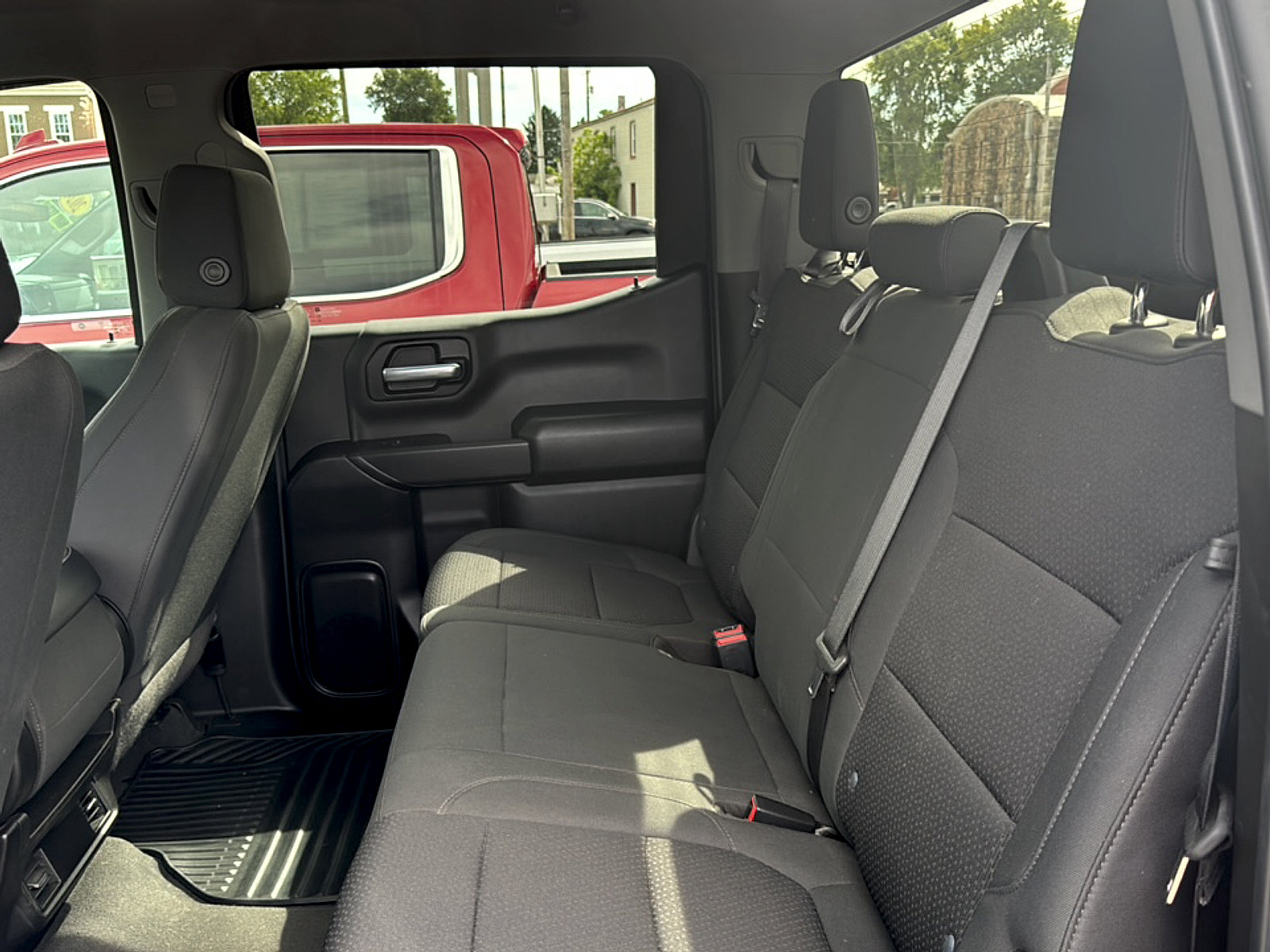 Used 2021 Chevrolet Silverado 1500 Custom Trail Boss w/ LPO, Dark Essentials Package AWD/4WD image 12