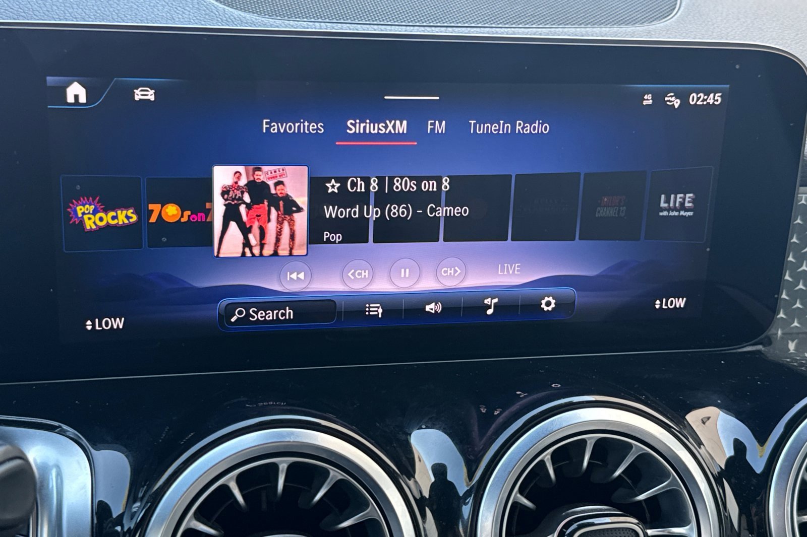 Used 2024 Mercedes-Benz EQB 250+ image 23