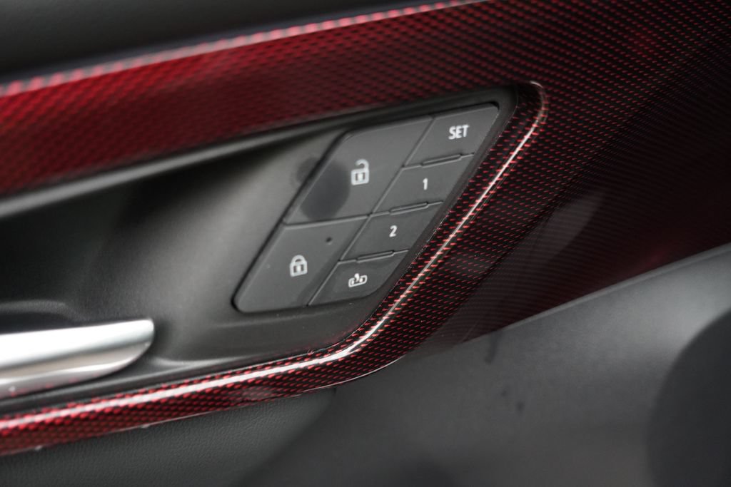 Certified 2024 Chevrolet Traverse RS FWD image 26