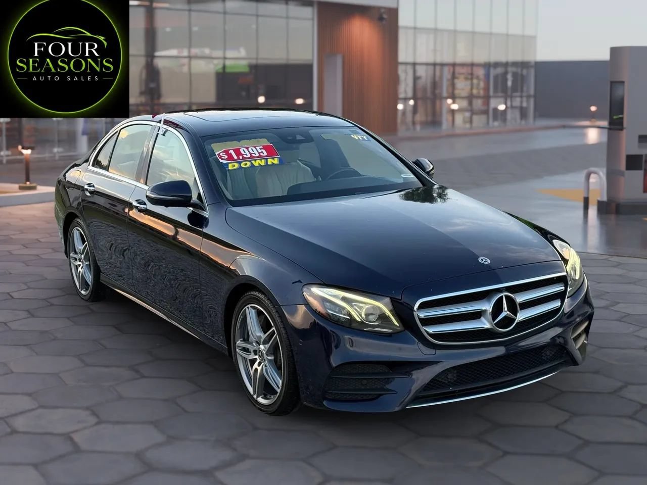 Used 2019 Mercedes-Benz E 300 image 4