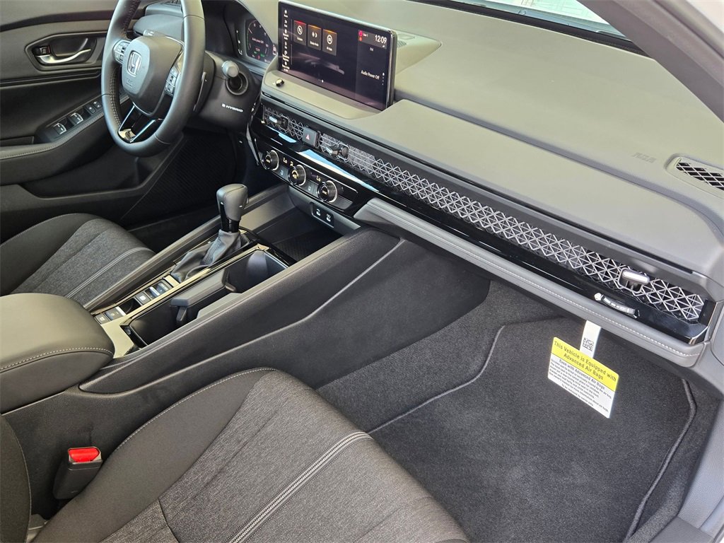 Used 2024 Honda Accord Sport image 24