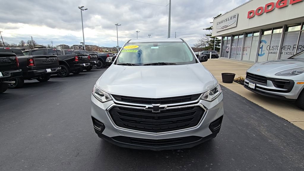 Used 2019 Chevrolet Traverse LS image 2