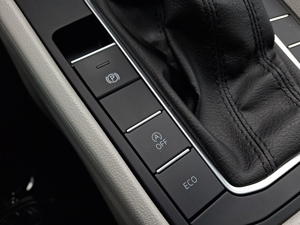 Certified 2023 Volkswagen Jetta S FWD image 22