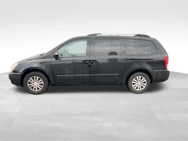 Used 2012 Kia Sedona LX image 4