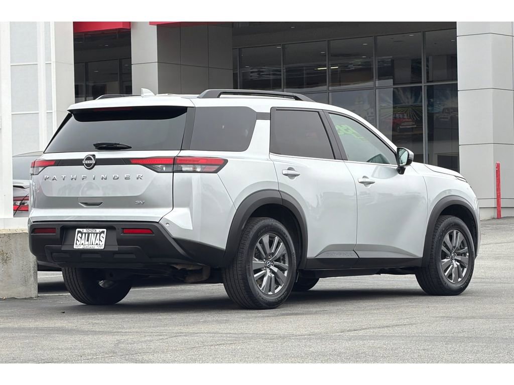 Used 2024 Nissan Pathfinder SV FWD image 4