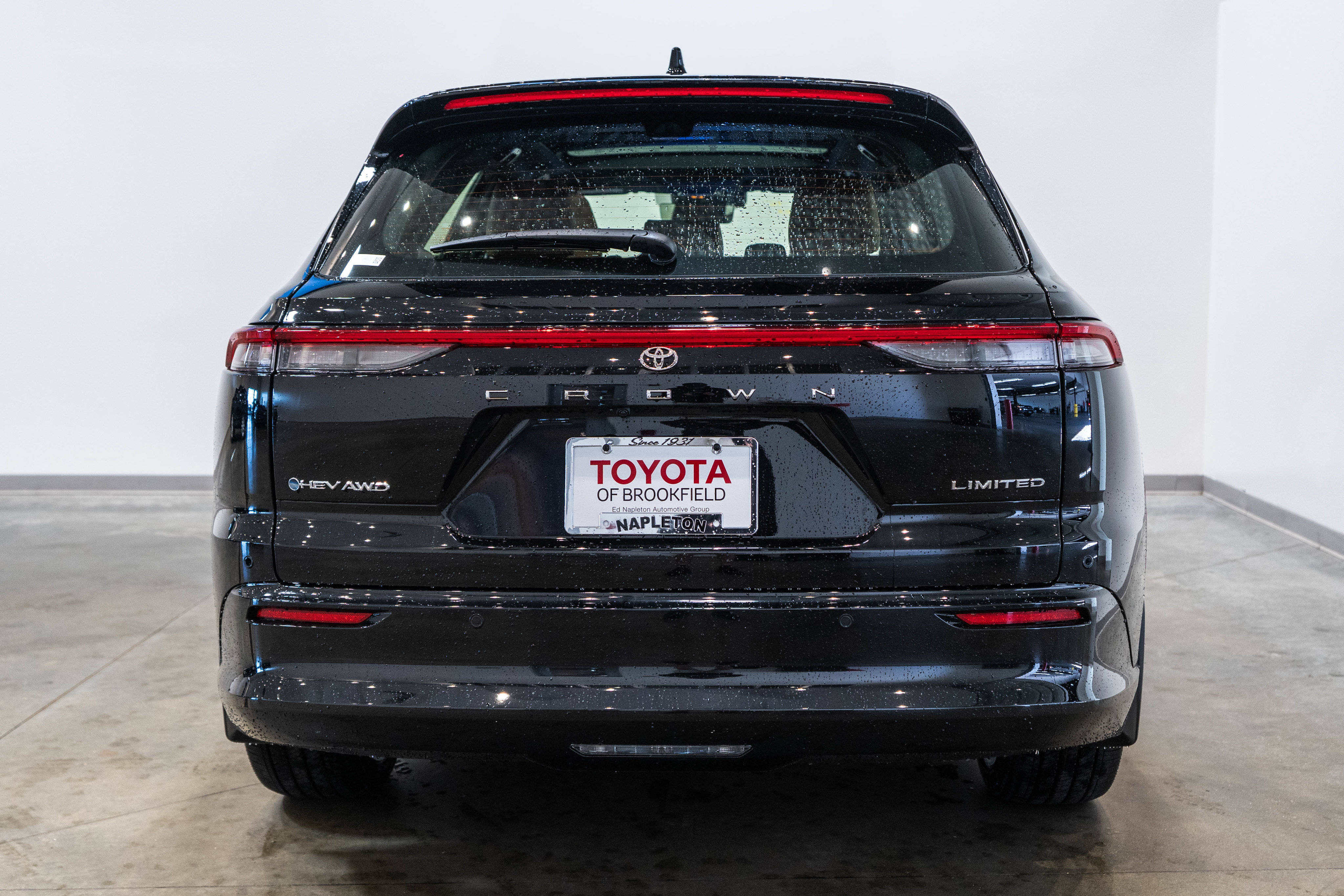 Certified 2026 Toyota Crown Signia w/ Advanced Technology Package AWD/4WD image 8