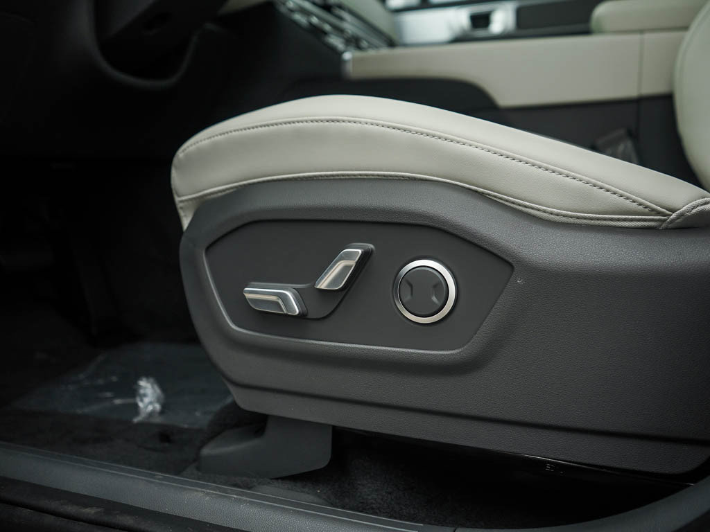 New 2027 Hyundai Santa Fe SEL AWD/4WD image 21