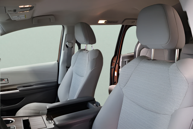 Used 2022 Toyota Sienna LE FWD image 13