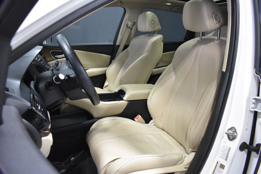 Used 2019 Acura RDX w/ Advance Package FWD image 5