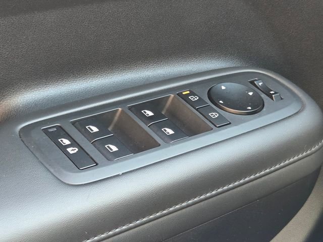 Used 2025 Hyundai Santa Fe SEL FWD image 34
