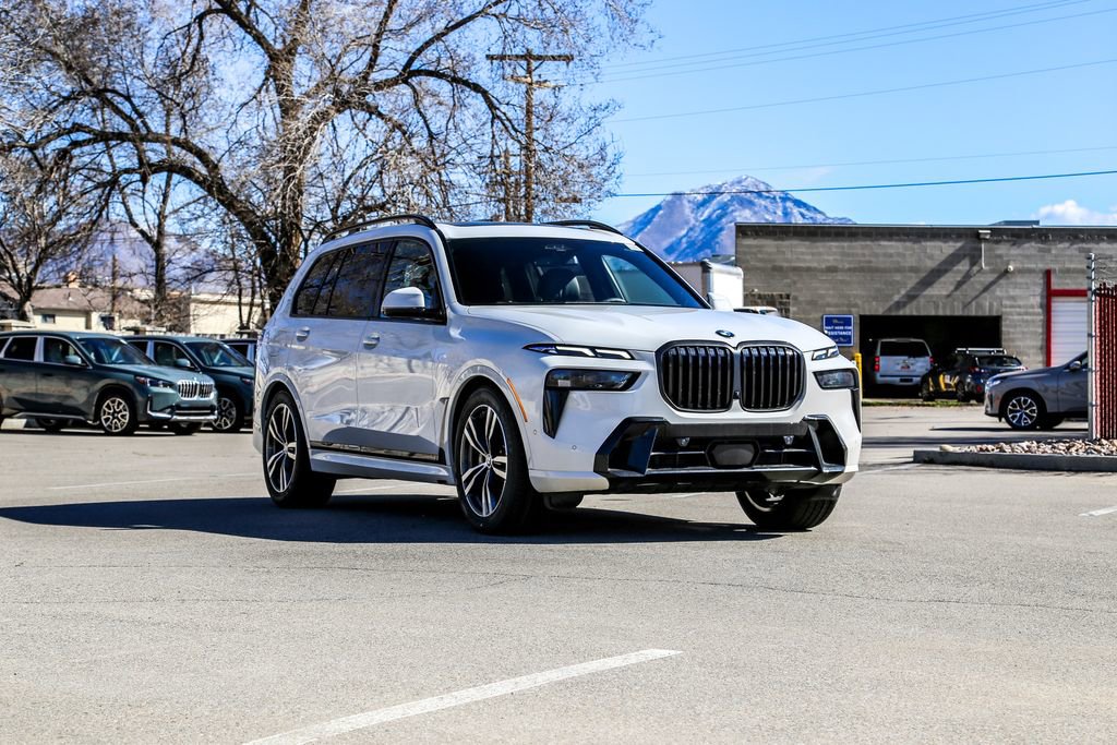 New 2026 BMW X7 xDrive40i w/ Executive Package image 7