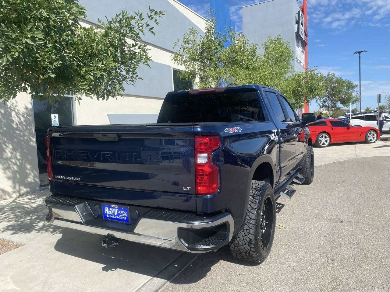 Used 2021 Chevrolet Silverado 1500 LT w/ LPO, Liner Protection Package AWD/4WD image 9