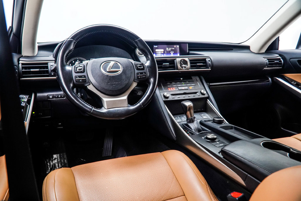 Used 2020 Lexus IS 300 AWD w/ Premium Package image 18