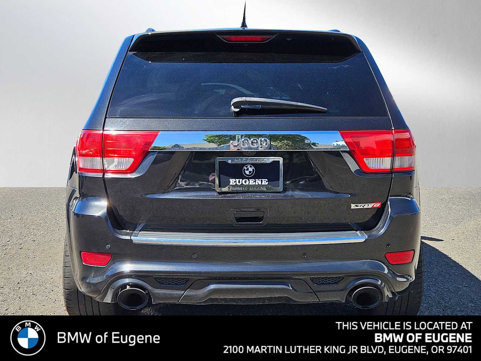 Used 2012 Jeep Grand Cherokee SRT8 w/ Luxury Group II AWD/4WD image 4