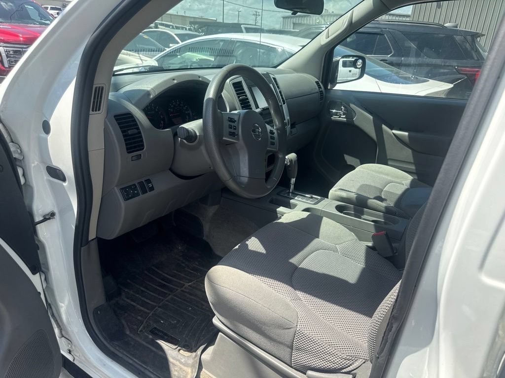 Used 2018 Nissan Frontier SV RWD image 13