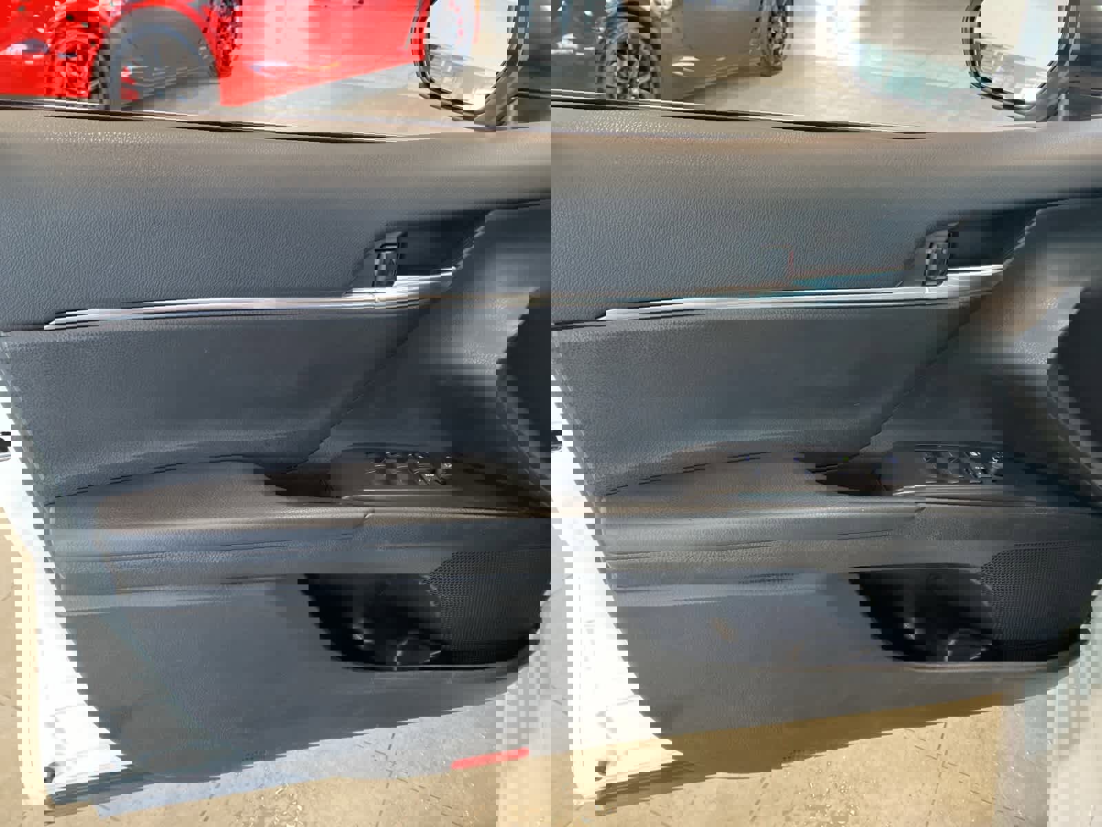 Used 2024 Toyota Camry SE image 17