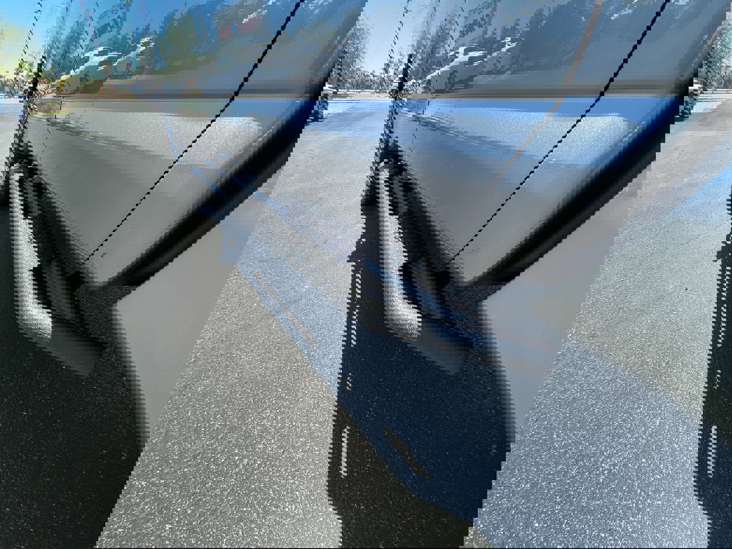 Used 2018 Nissan Titan SV image 14