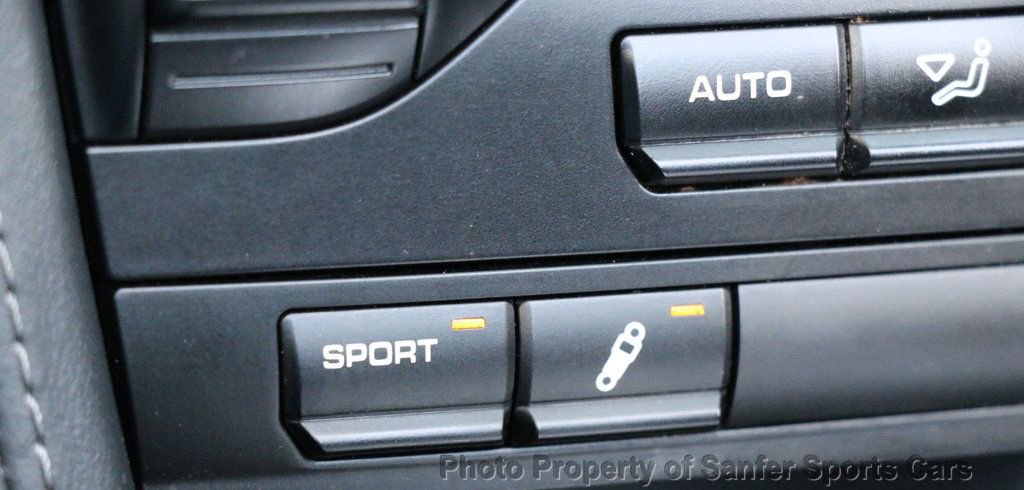 Used 2009 Porsche 911 Turbo image 33