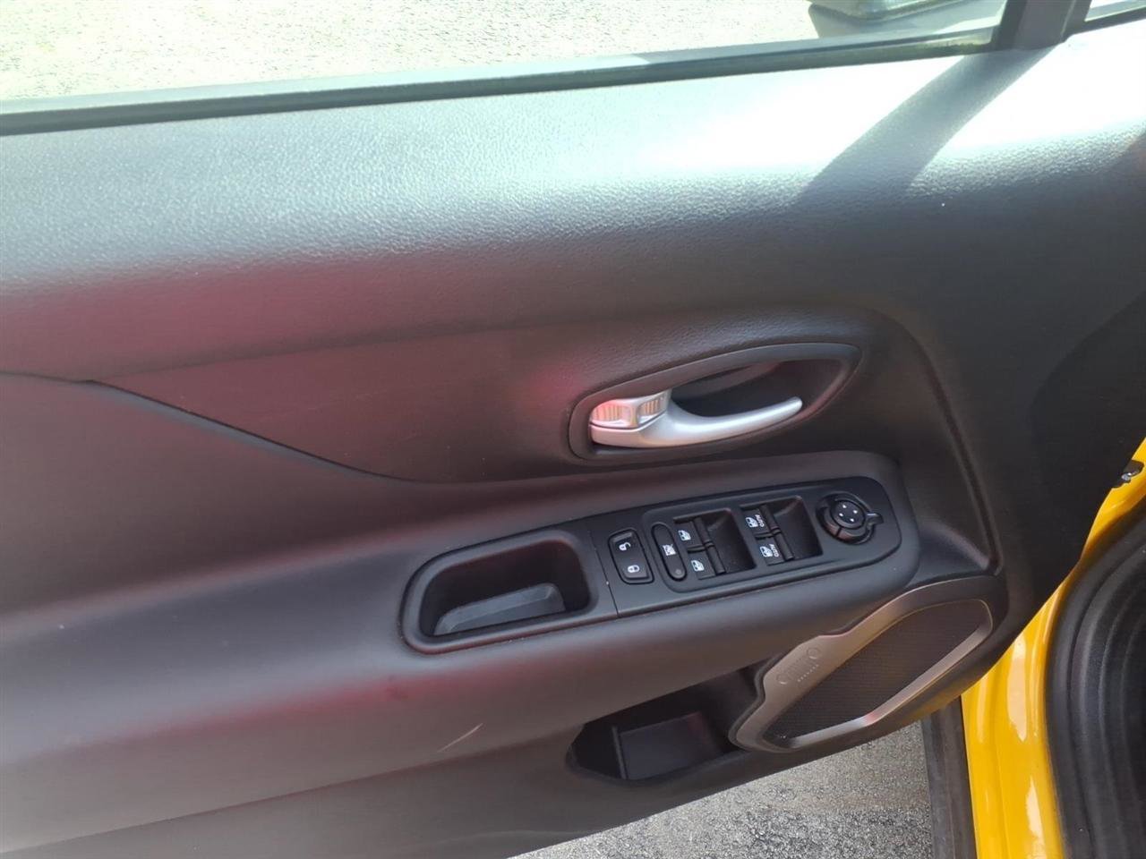 Used 2023 Jeep Renegade Latitude image 7