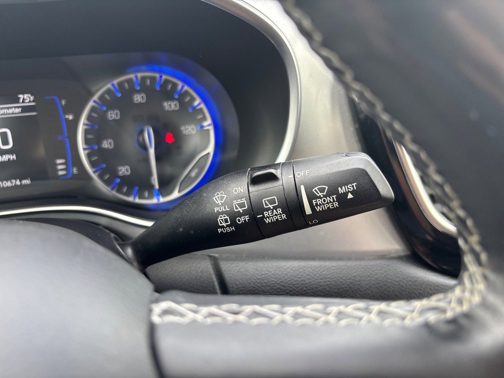 Used 2018 Chrysler Pacifica Touring Plus w/ S Appearance Package image 30