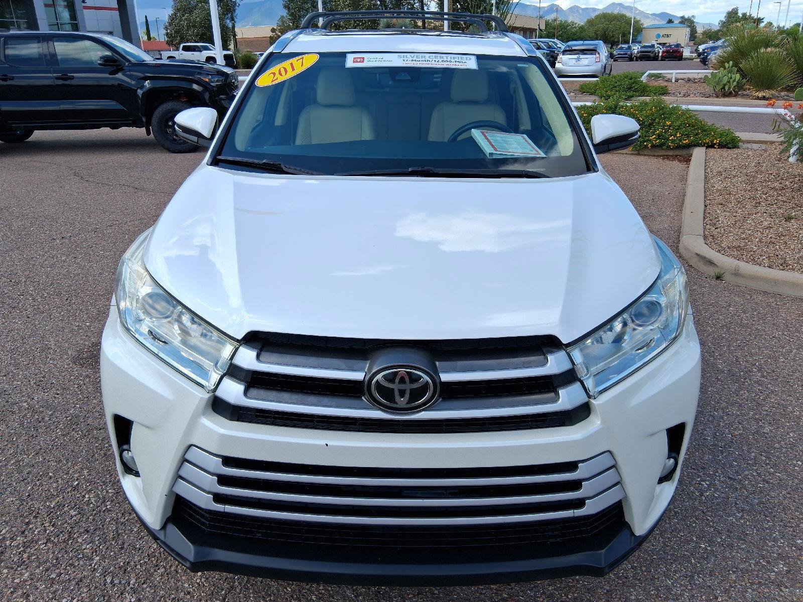 Certified 2017 Toyota Highlander XLE FWD image 10