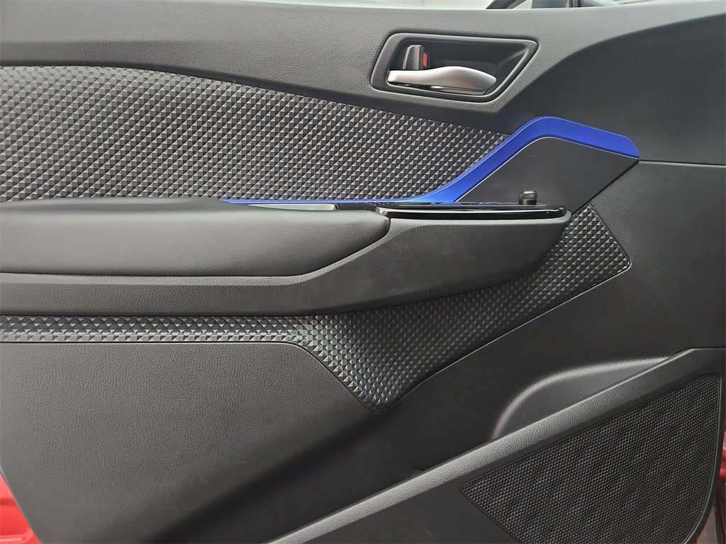 Used 2022 Toyota C-HR Limited image 17