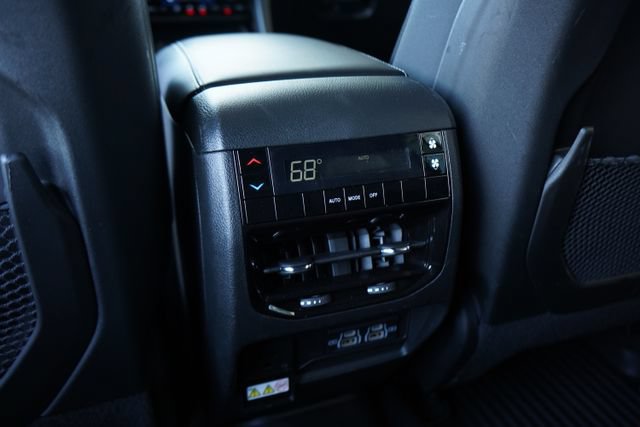 Used 2024 Jeep Grand Cherokee L Altitude AWD/4WD image 30