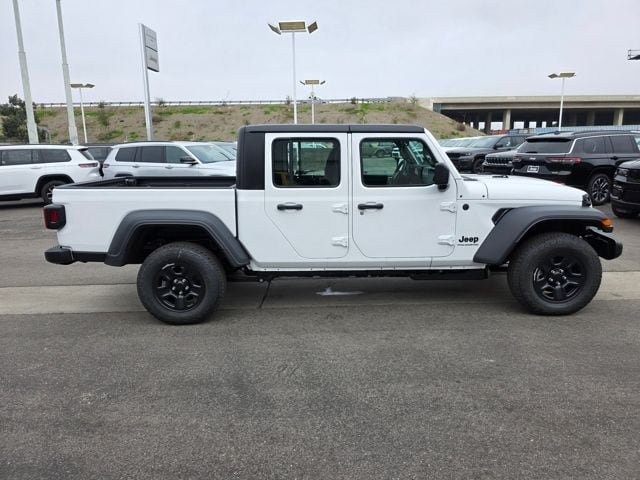 New 2026 Jeep Gladiator Sport AWD/4WD image 8