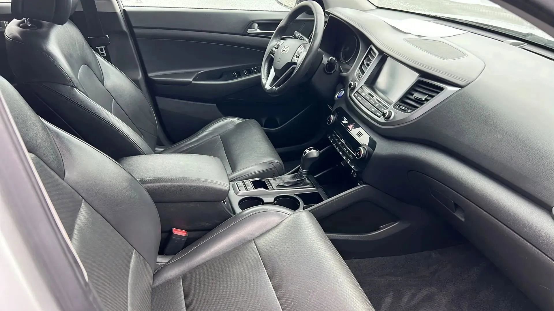 Used 2016 Hyundai Tucson Limited w/ Option Group 03 image 5