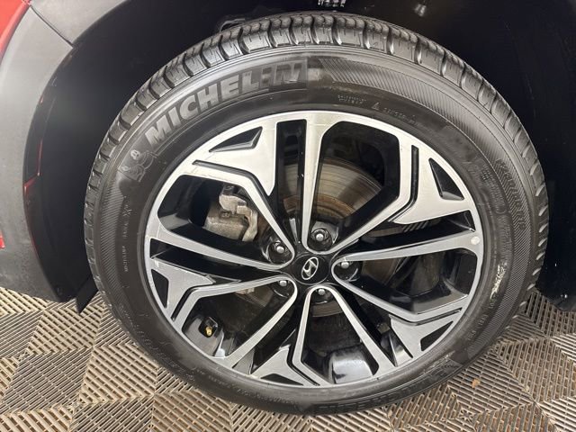 Used 2019 Hyundai Santa Fe Limited FWD image 28