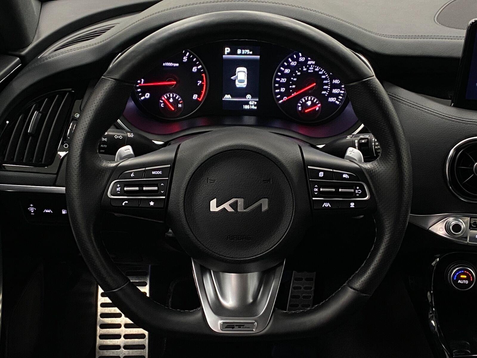 Used 2023 Kia Stinger GT-Line w/ Sun & Sound Package AWD/4WD image 15